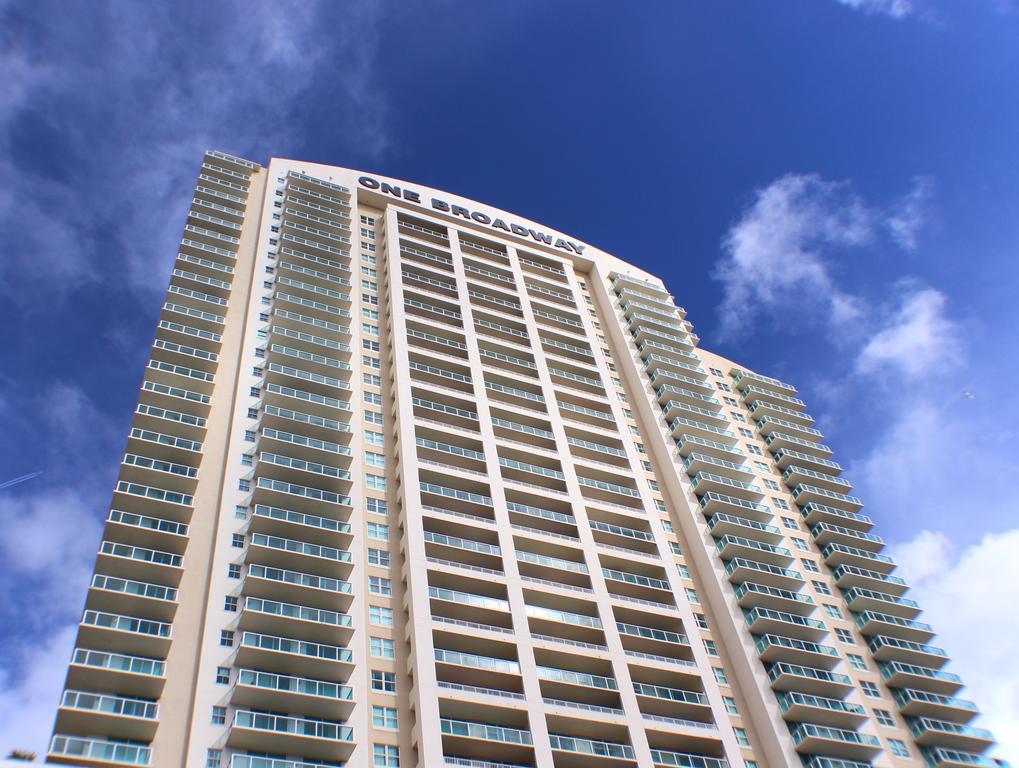 Dharma Home Suites Brickell Miami At One Broadway Екстериор снимка