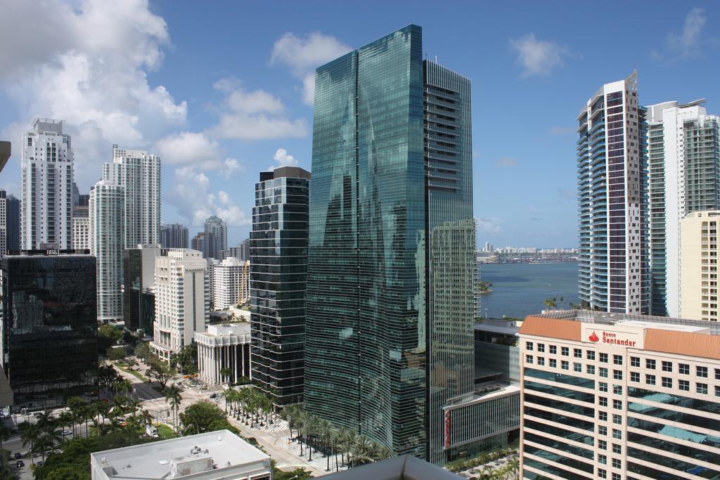 Dharma Home Suites Brickell Miami At One Broadway Екстериор снимка